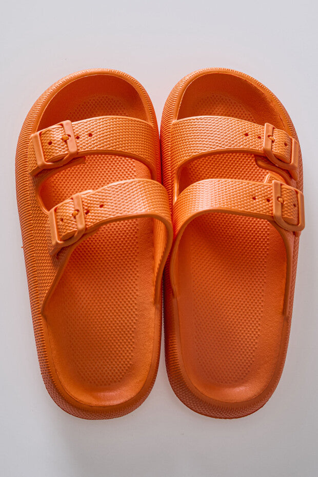 89302 High-Sole Double Buckled Men's Slippers